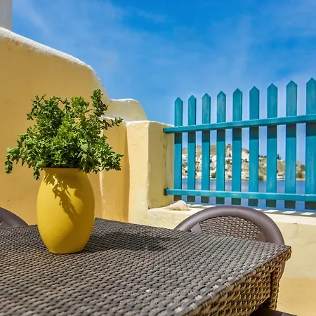 Traditional Seafront Mansion - Mirsini Lejlighed