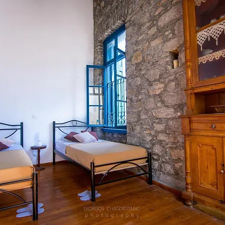 דירה Traditional Seafront Mansion - Mirsini