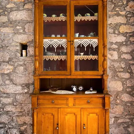 Traditional Seafront Mansion - Mirsini דירה *