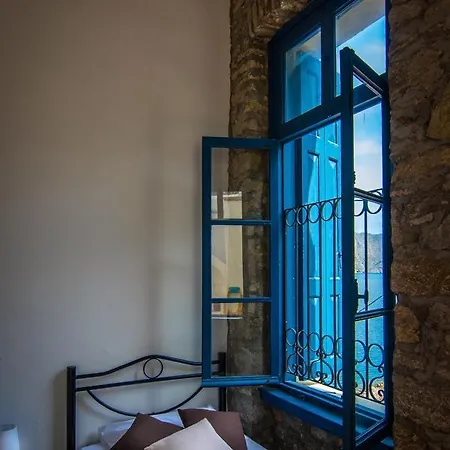 דירה Traditional Seafront Mansion - Mirsini *